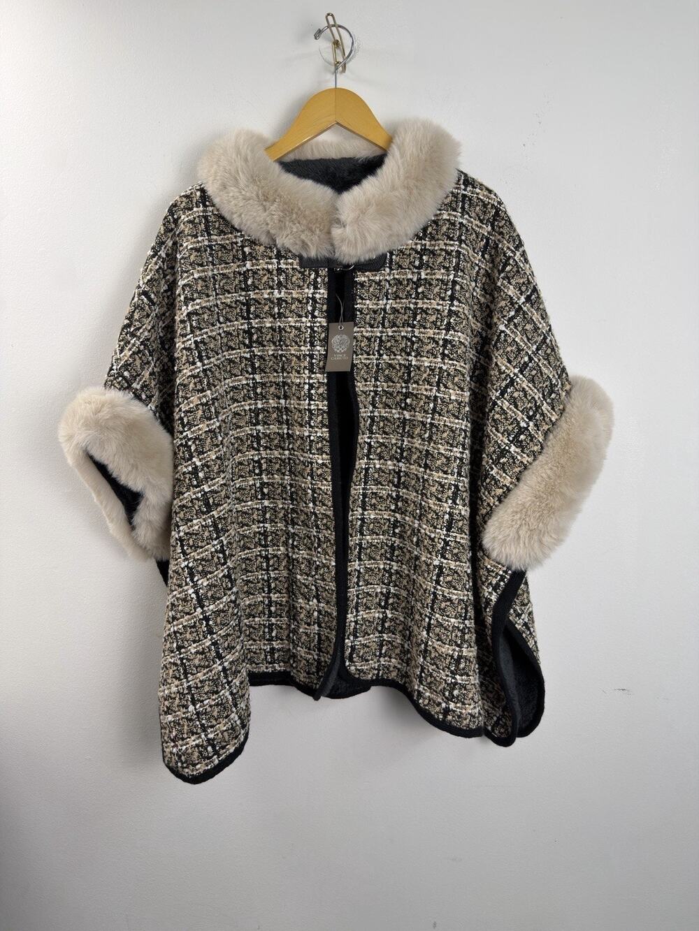 NWT Vince Camuto Tweed Cape with Faux Fur Trim in Black, Cream and Tan
